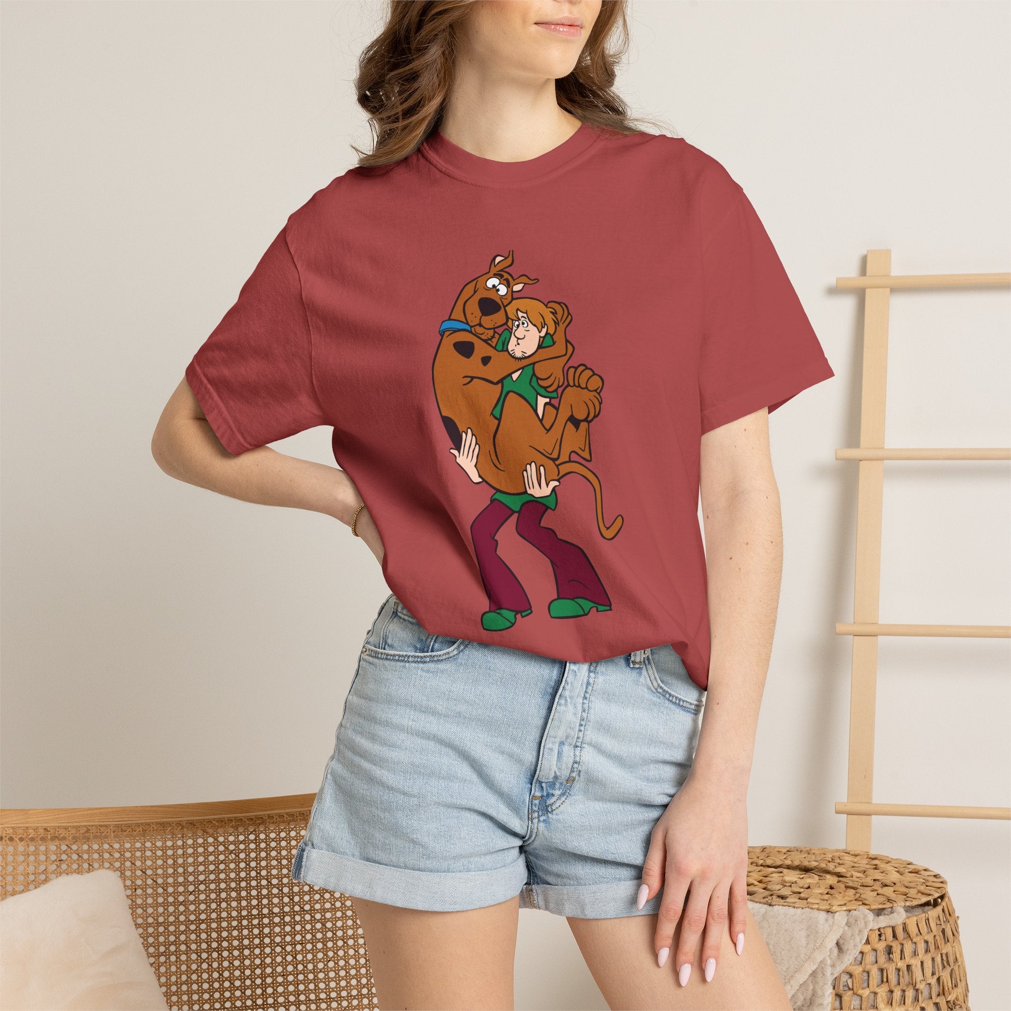 Scooby-Doo Shaggy Hug T-Shirt – Retro Cartoon Tee for Fans