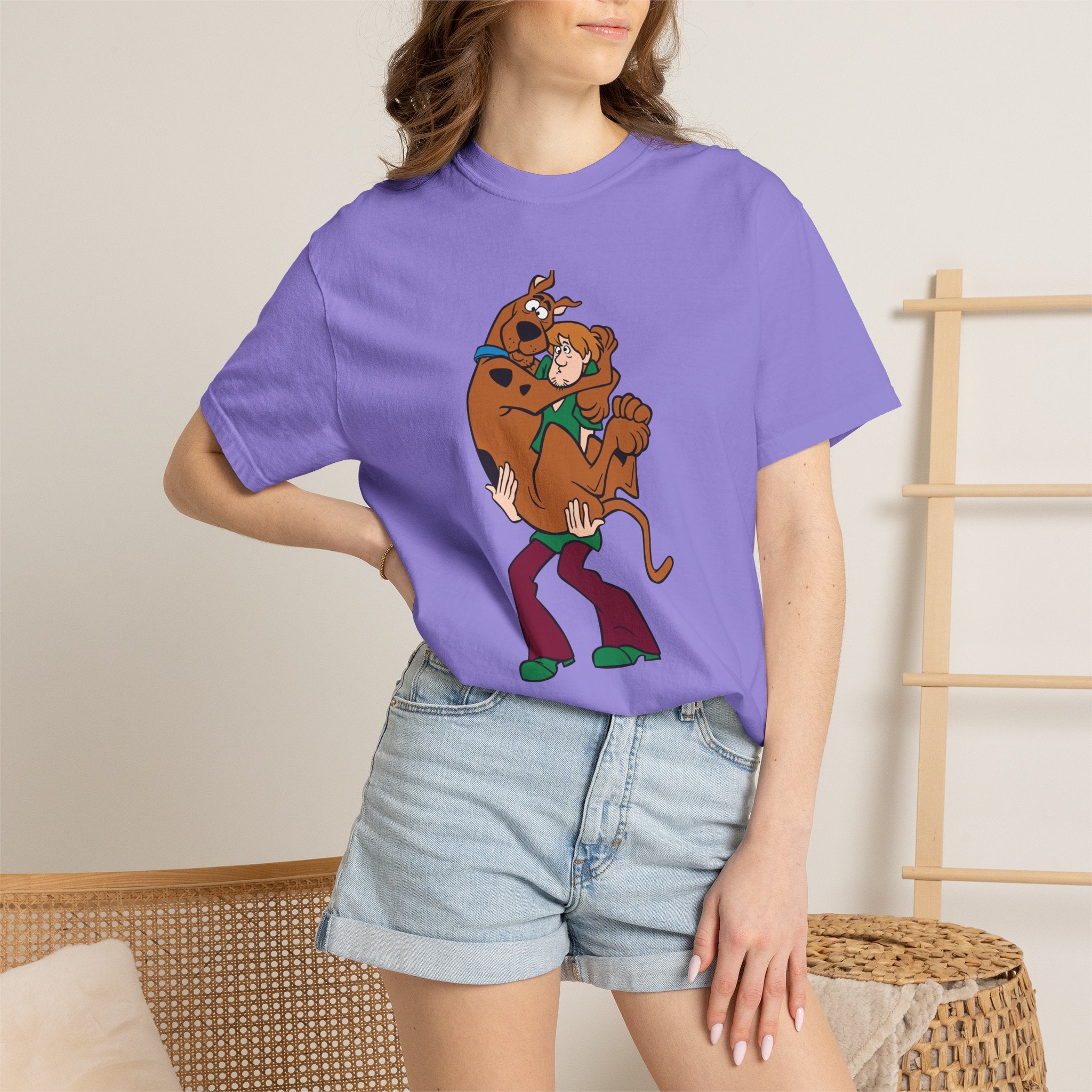 Scooby-Doo Shaggy Hug T-Shirt – Retro Cartoon Tee for Fans